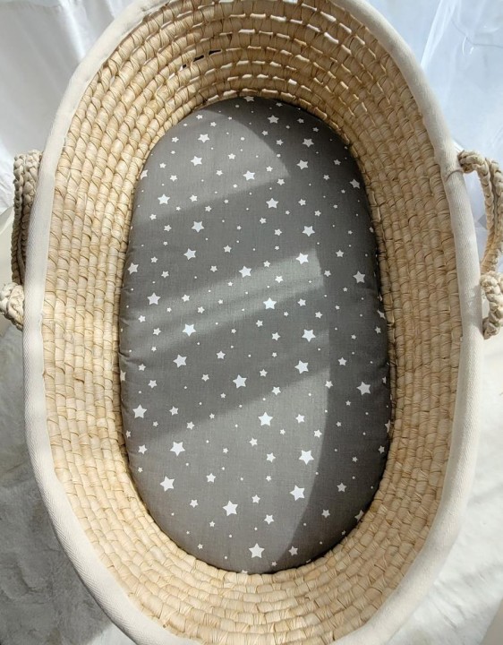 prześcieradło do kosza mojżesza