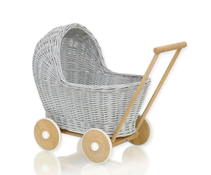 pierwszy wózek dla lalki