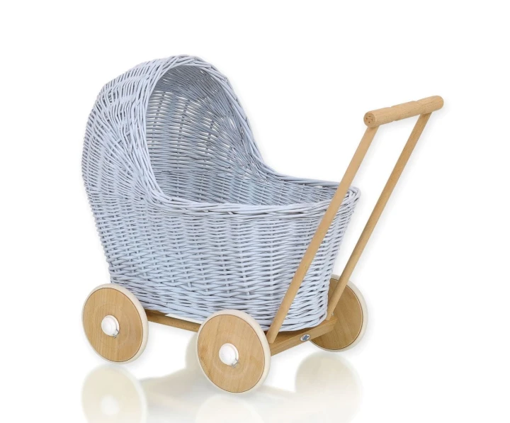 pierwszy wózek dla lalek