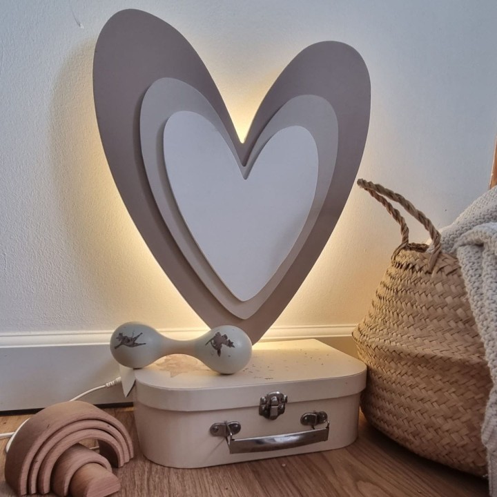 lampka-z-drewna-serce