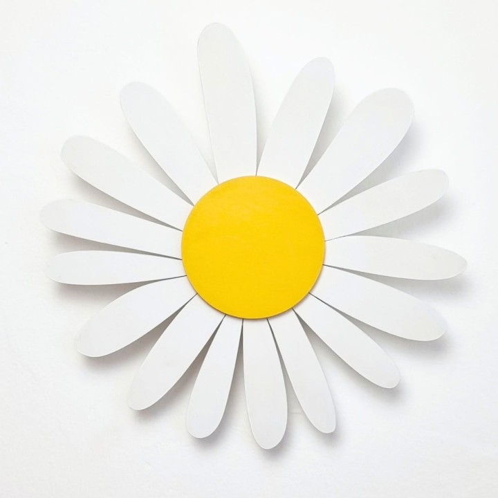 lampka z drewna stokrotka