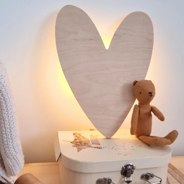 lampka nocna drewniana serce