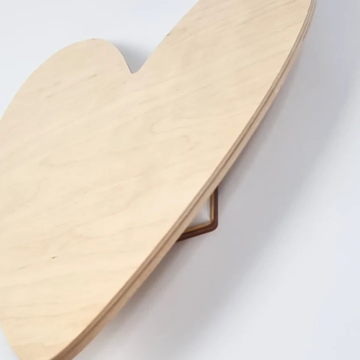 lampka nocna drewniana serce