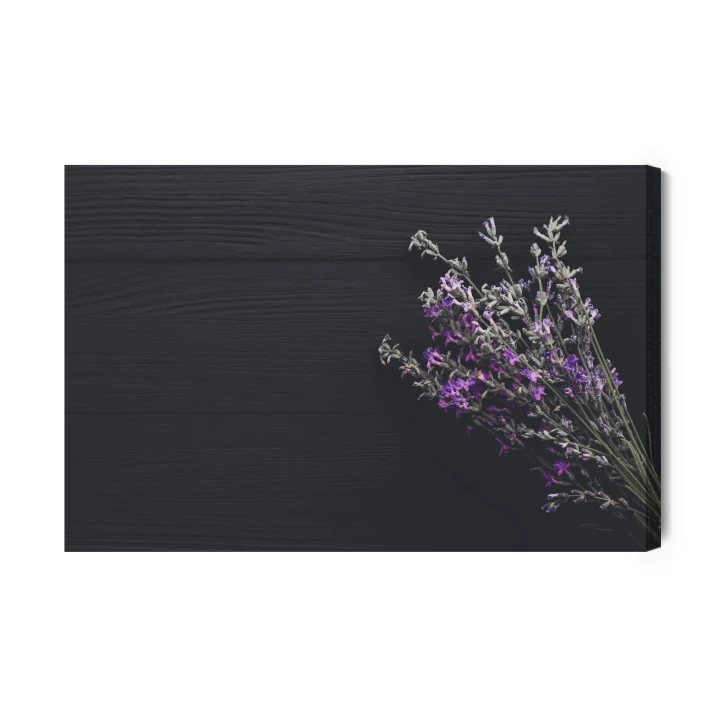 Obraz Na Płótnie Lawenda Na Tle Ciemnych Desek