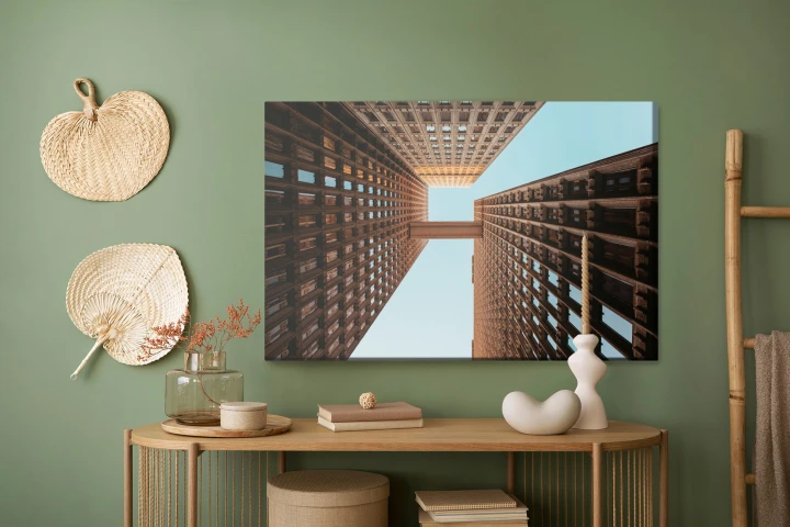 Obraz Na Płótnie Ogromna Budowla, Widok Z Dołu