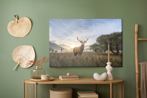 Obraz Na Płótnie Jeleń Na Tle Krajobrazu