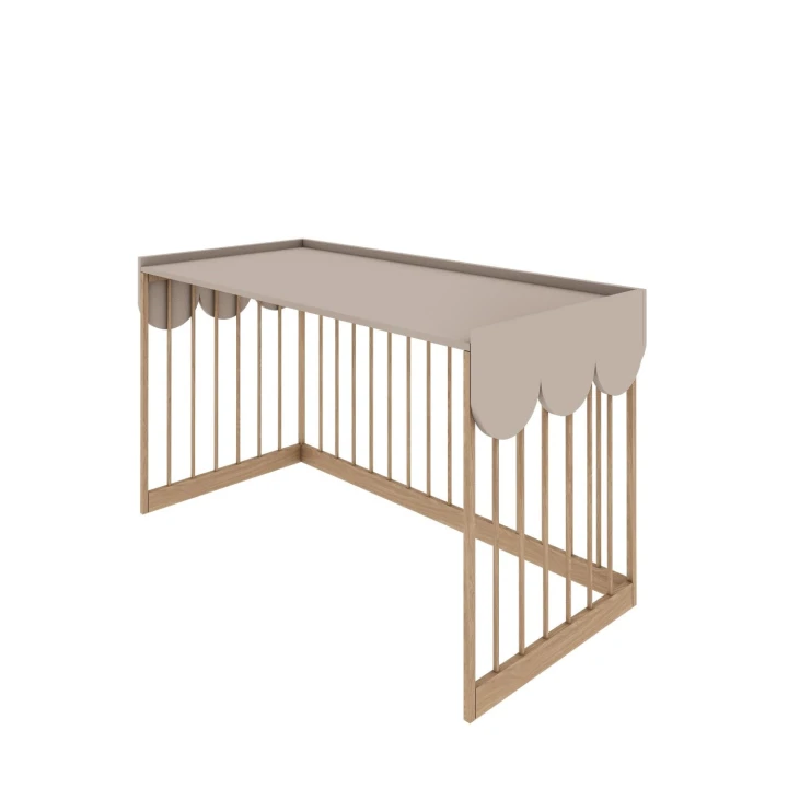 Elementy łóżeczka Bloom wykorzystane jako biurko dla dziecka