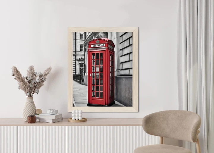 Plakat Czerwona Budka Telefoniczna Na Czarno Białej Ulicy
