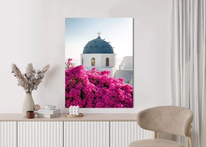Plakat Typowa Architektura Santorini I Kwitnąca Bugenwilla