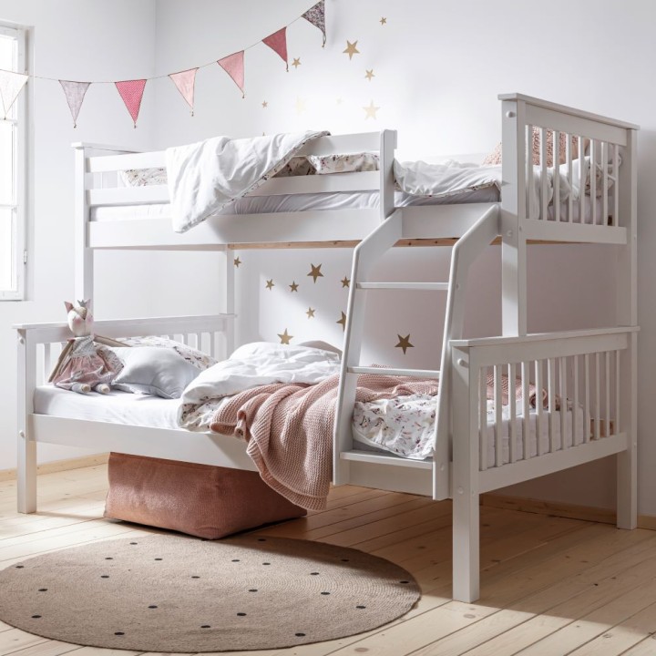 łóżko piętrowe Collet 120x200 ze szczebelkami białe w pokoju dziewczynki