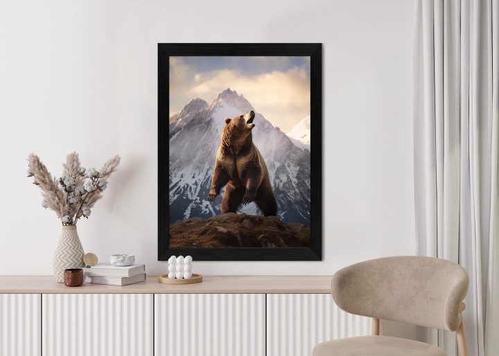 Plakat Niedźwiedź Grizzly Na Śnieżnym Paśmie Górskim
