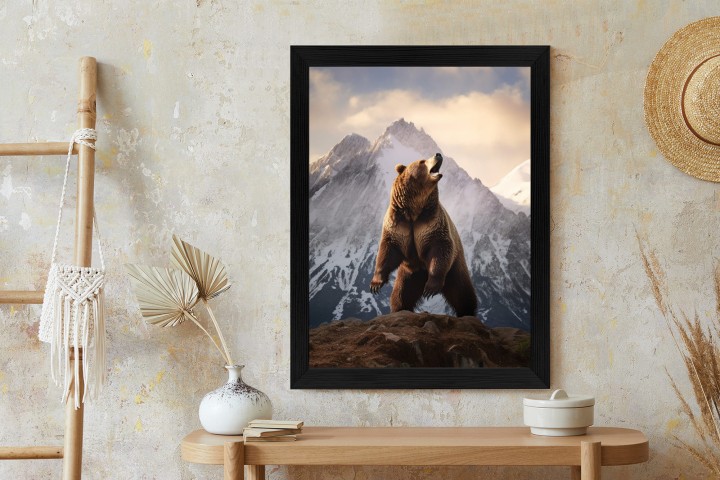 Plakat Niedźwiedź Grizzly Na Śnieżnym Paśmie Górskim