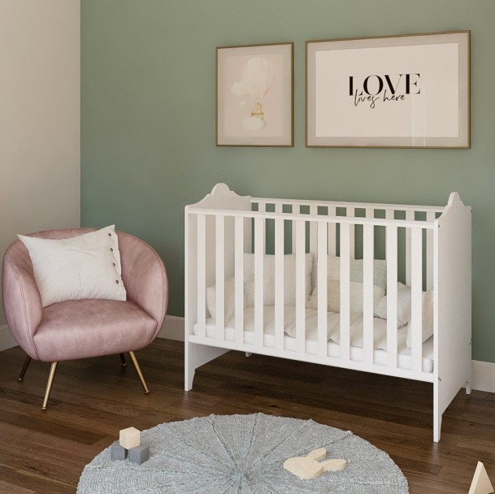 łóżeczko 120x60 dla dziewczynki Glamour w pokoju