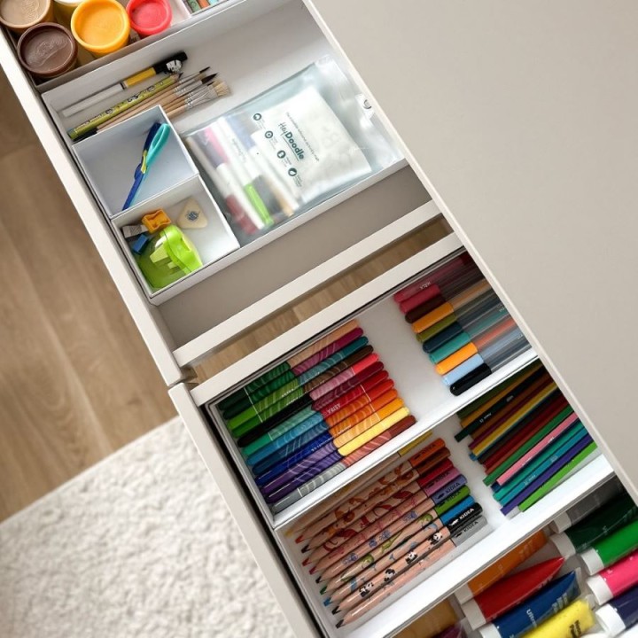 Szuflady w biurku Basic