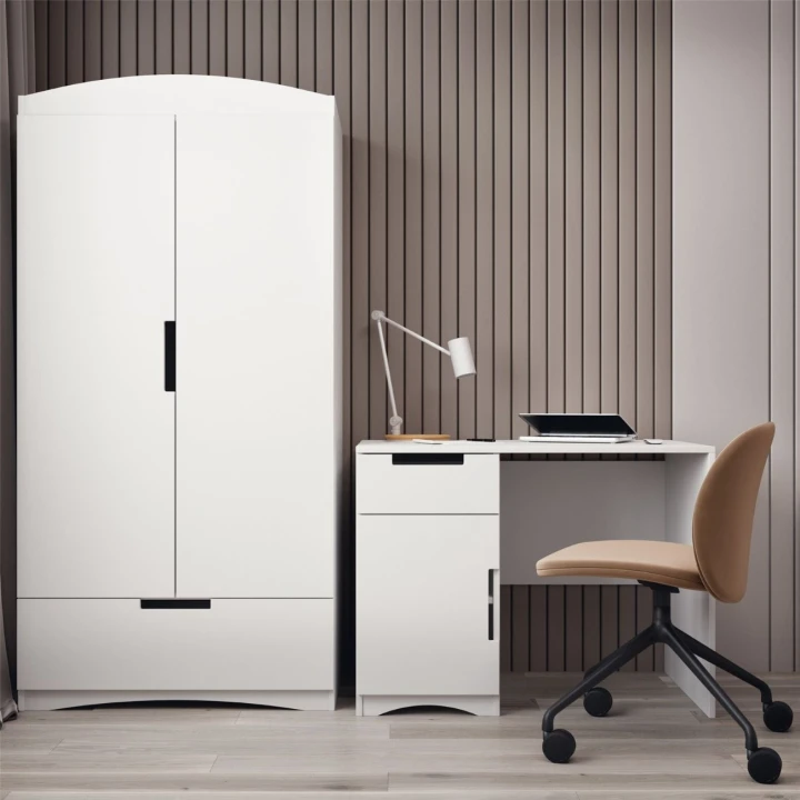 aranżacja pokoju młodzieżowego z biurkiem i szafą Classic