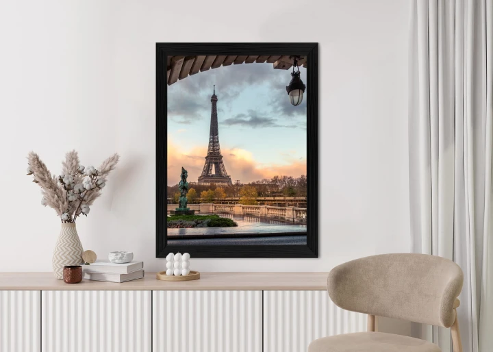 Plakat Widok Na Wieżę Eiffla Z Mostu Bir Hakeim