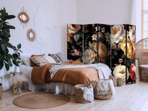 Parawan - Florystyka w stylu vintage - ogrom kolorowych kwiatów na czarnym tle