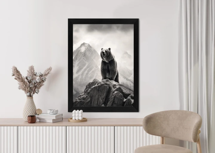 Plakat Niedźwiedź Grizzly Na Wysokiej Skale