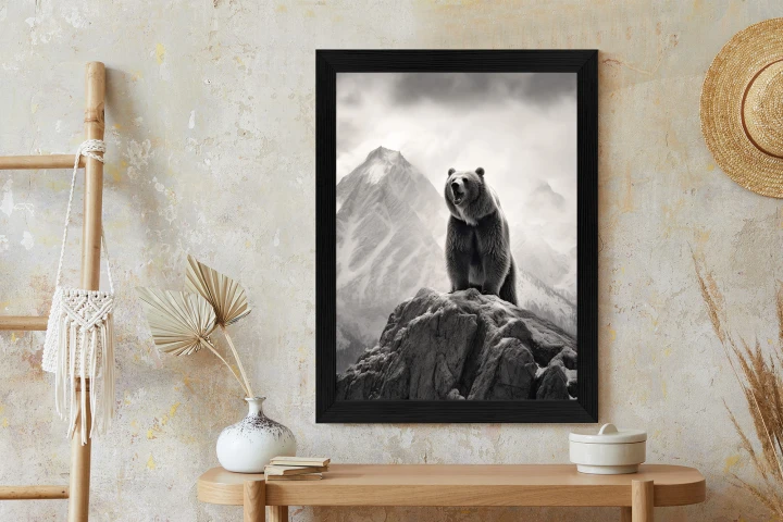 Plakat Niedźwiedź Grizzly Na Wysokiej Skale