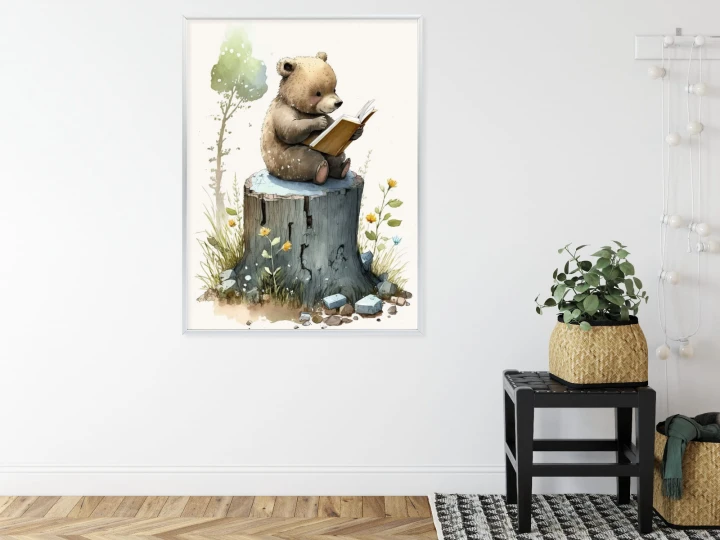 Plakat Niedźwiadek Czytający Bajki Na Pniu Drzewa
