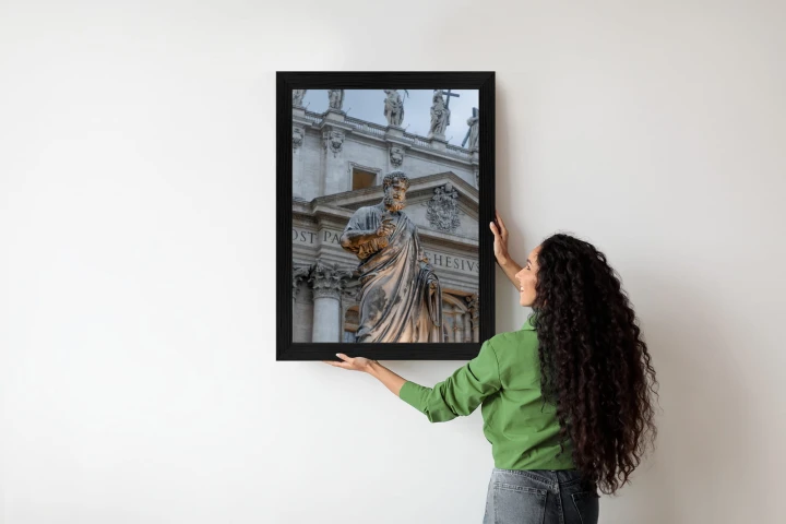 Plakat Posąg Przy Bazylice Św. Piotra W Watykanie