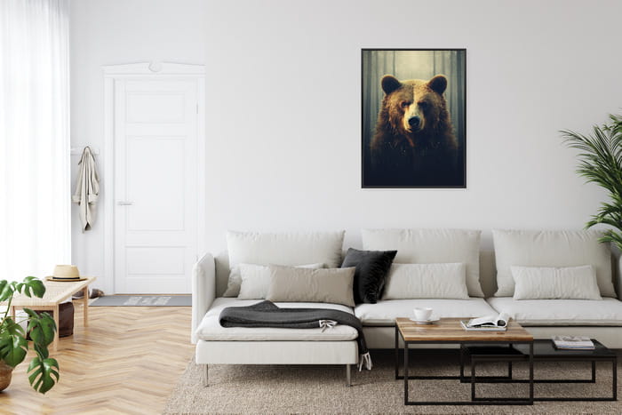 Plakat Ogromny Niedźwiedź W Zamglonym Lesie
