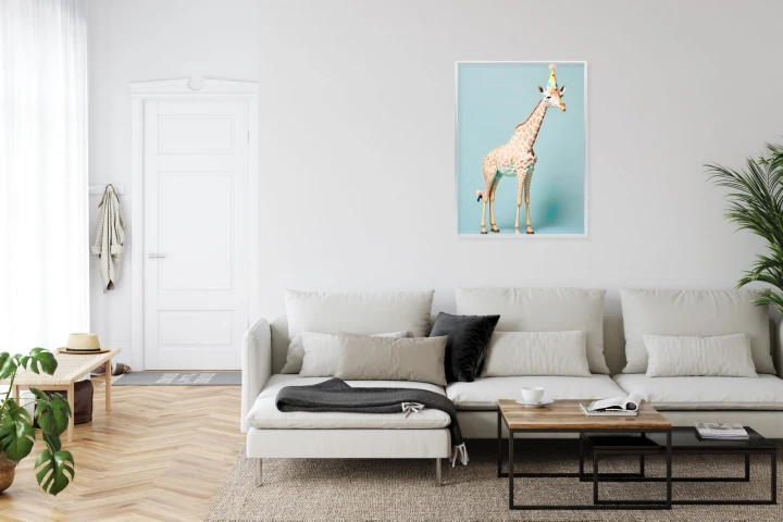 Plakat Żyrafa W Czapce Urodzinowej