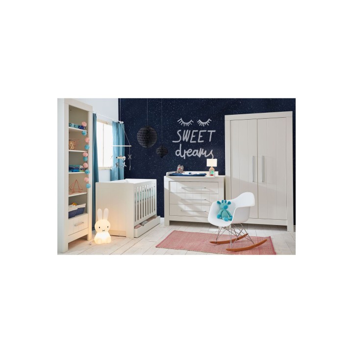 Pokój dla chłopca z meblami dziecięcymi Calmo w kolorze białym