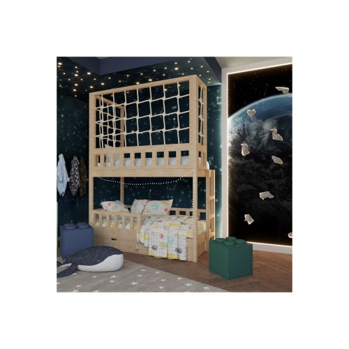 Łóżko piętrowe z panelem sznurkowym i drabinką z boku