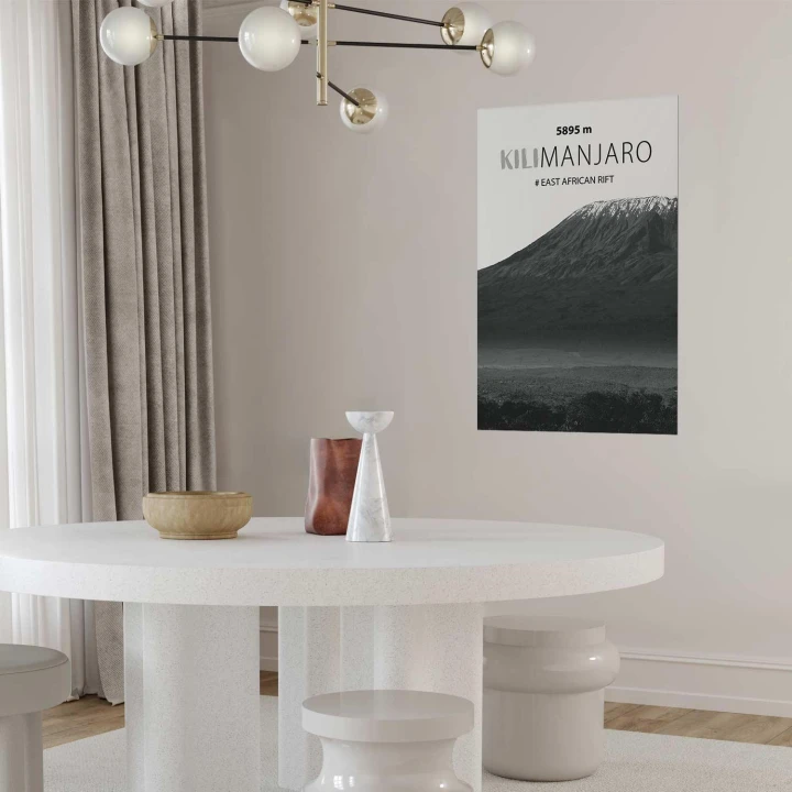 Plakat - Majestatyczny szczyt górski Kilimanjaro korona gór pejzaż górski