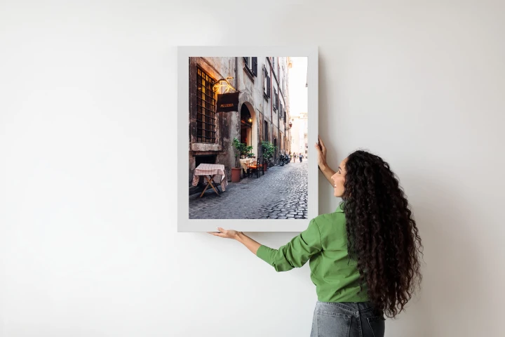 Plakat Klimatyczna Uliczka W Rzymie Z Kawiarnią