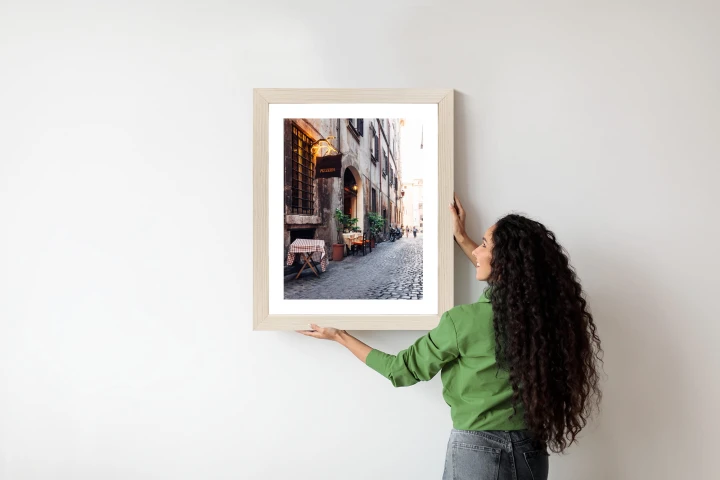 Plakat Klimatyczna Uliczka W Rzymie Z Kawiarnią