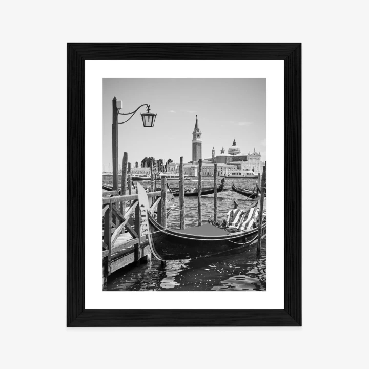 Plakat Gondola W Czarno Białej Wenecji