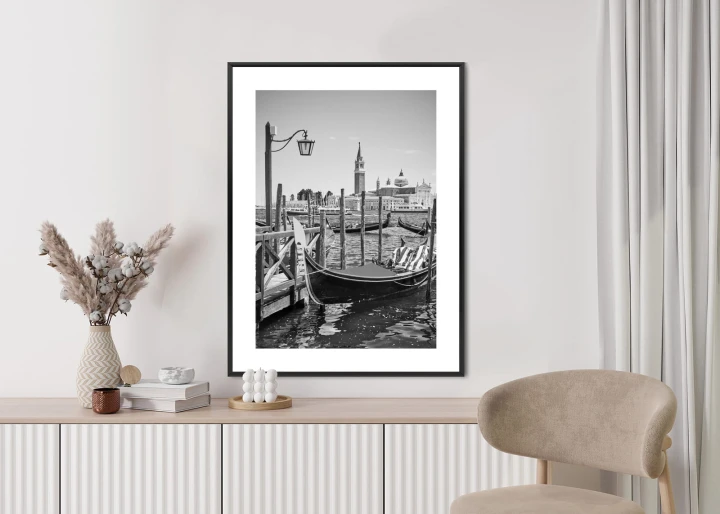 Plakat Gondola W Czarno Białej Wenecji