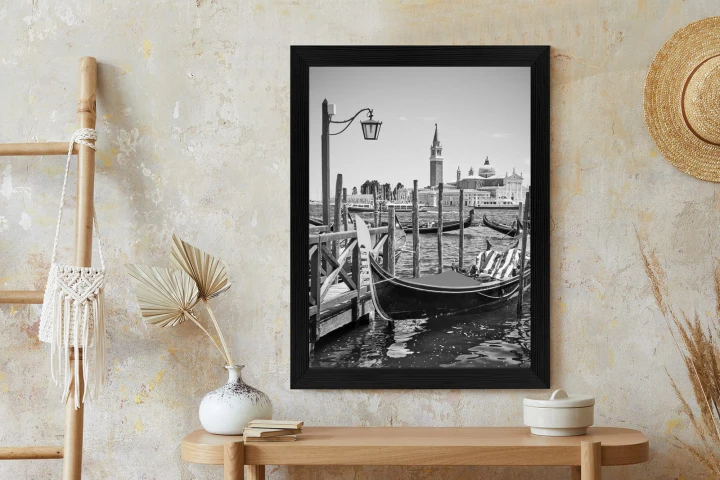 Plakat Gondola W Czarno Białej Wenecji