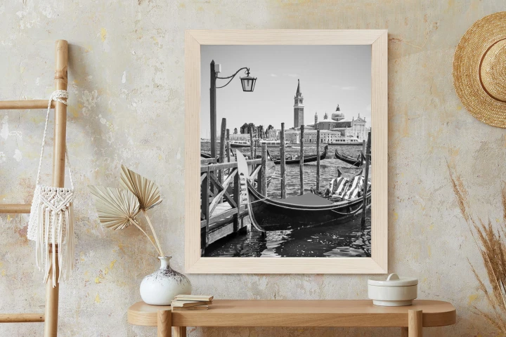 Plakat Gondola W Czarno Białej Wenecji