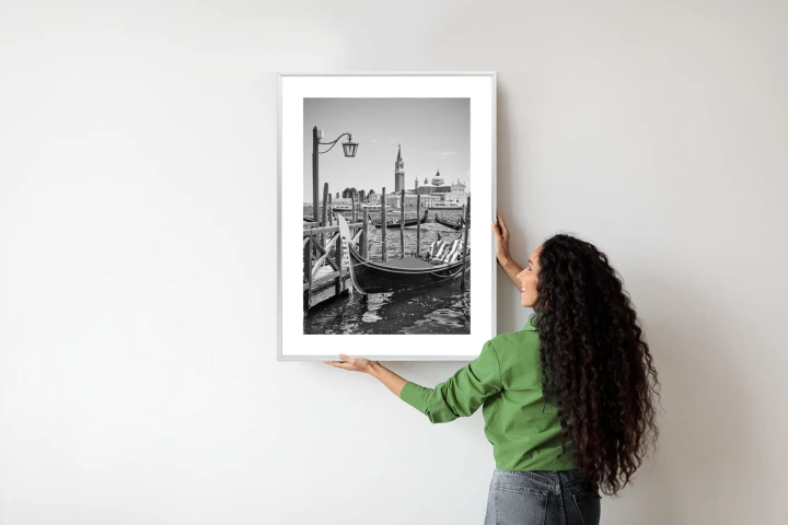 Plakat Gondola W Czarno Białej Wenecji