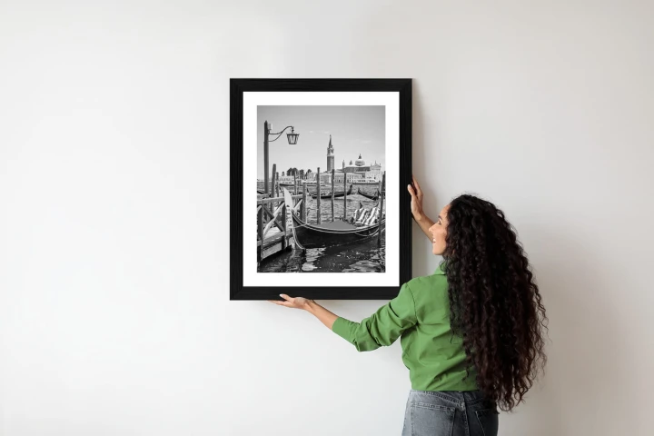 Plakat Gondola W Czarno Białej Wenecji