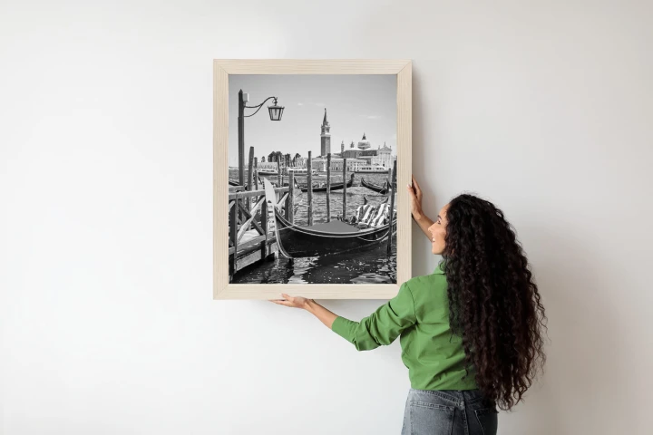 Plakat Gondola W Czarno Białej Wenecji