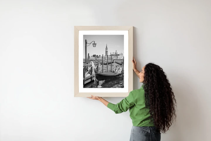 Plakat Gondola W Czarno Białej Wenecji