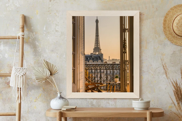 Plakat Widok Z Okna Na Paryską Wieżę Eiffla O Zachodzie Słońca