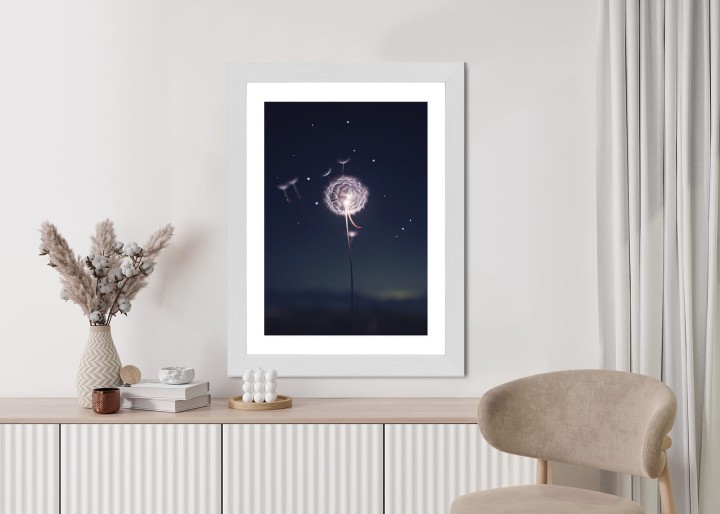 Plakat Delikatny Mniszek Lekarski Na Tle Nocnego Nieba