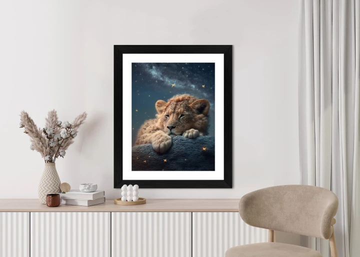 Plakat Śpiący Lew I Nocne Niebo