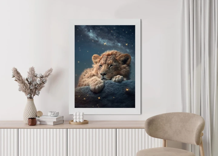 Plakat Śpiący Lew I Nocne Niebo