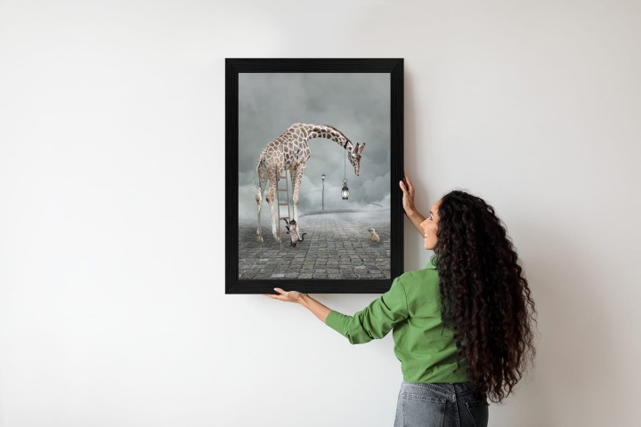 Plakat Surrealistyczna Żyrafa Kot Drabina I Lampa