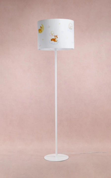 lampa podłogowa do pokoju niemowlaka