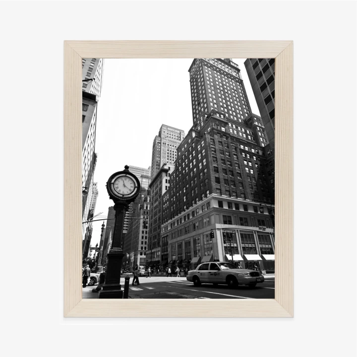 Plakat Czarno Biały Zegar I Taksówka Na Ulicy Nowego Jorku
