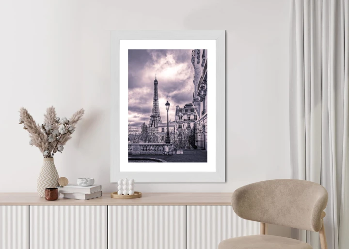 Plakat Paryż Wieża Eiffla W Pochmurny Dzień