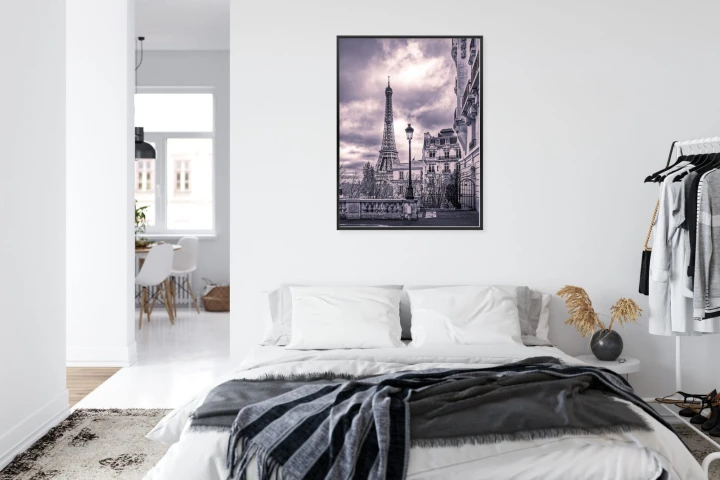 Plakat Paryż Wieża Eiffla W Pochmurny Dzień