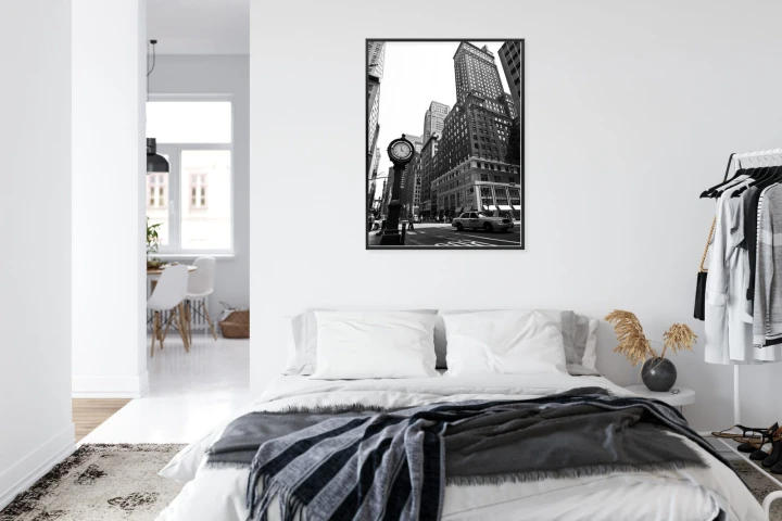 Plakat Czarno Biały Zegar I Taksówka Na Ulicy Nowego Jorku